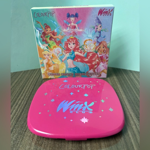 Colourpop Other - ColourPop Winx Club Super Shock Highlighter